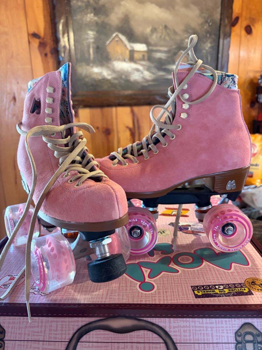 Classic Pink Suede Roller Skates - Women